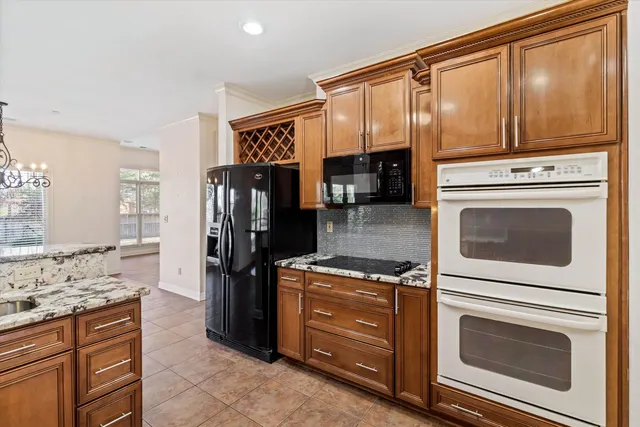 $600,000 | 10820 Whisper Hollow Cove, Collierville, TN 38017