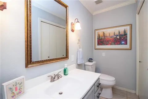 $285,000 | 6 Country Club Drive, Laplace, LA 70068