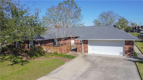 $285,000 | 6 Country Club Drive, Laplace, LA 70068