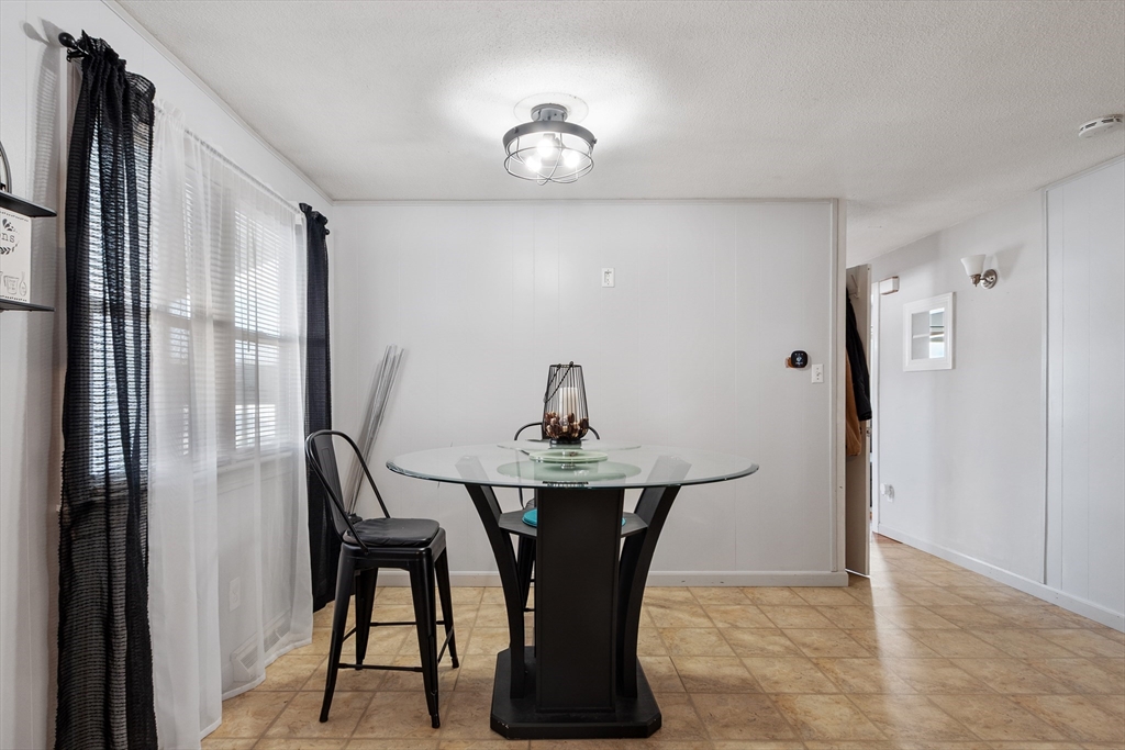 154 New Boston Road Dracut, MA 01826 - Photo 23 of 31