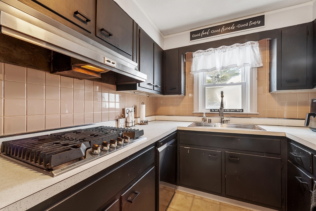 154 New Boston Road Dracut, MA 01826 - Photo 25 of 31