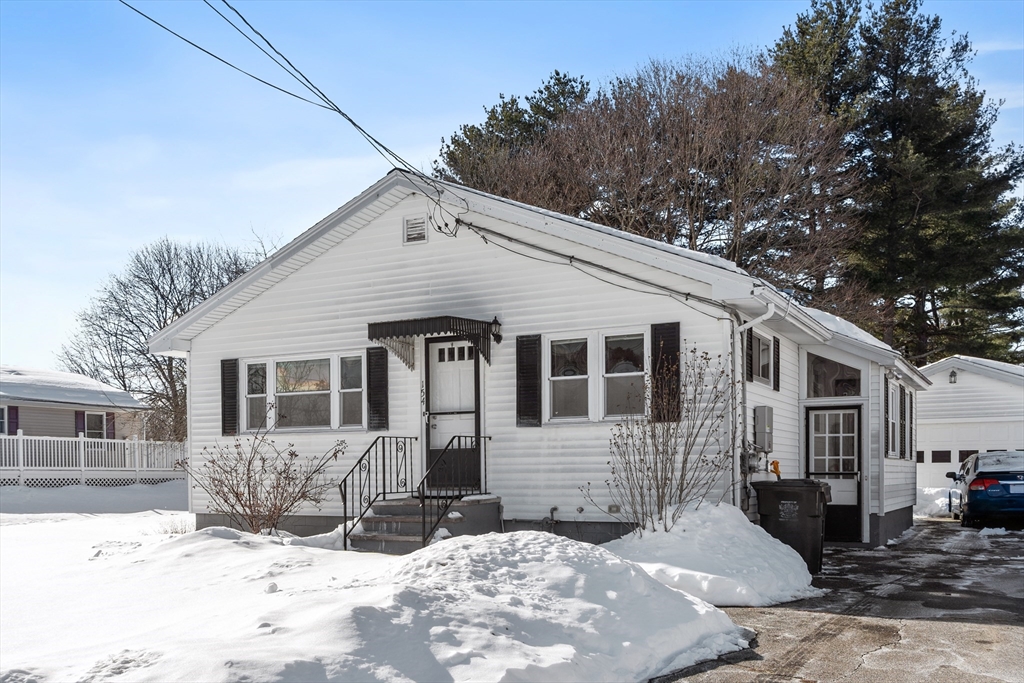 154 New Boston Road Dracut, MA 01826 - Photo 3 of 31