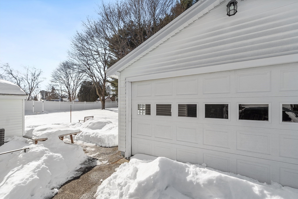 154 New Boston Road Dracut, MA 01826 - Photo 5 of 31