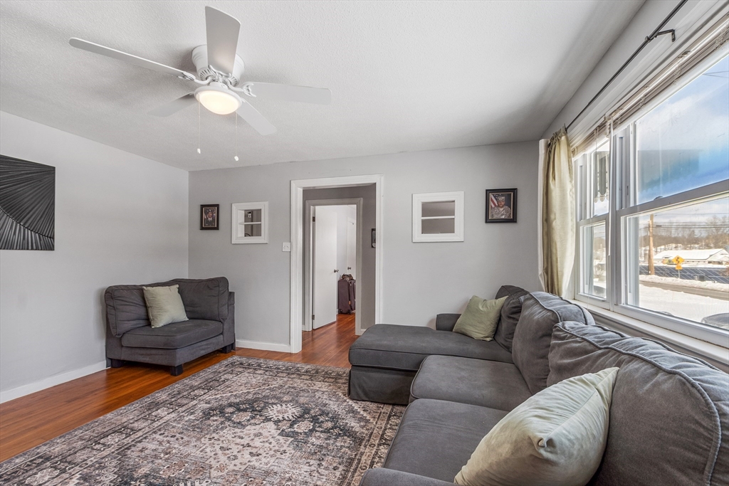 154 New Boston Road Dracut, MA 01826 - Photo 10 of 31