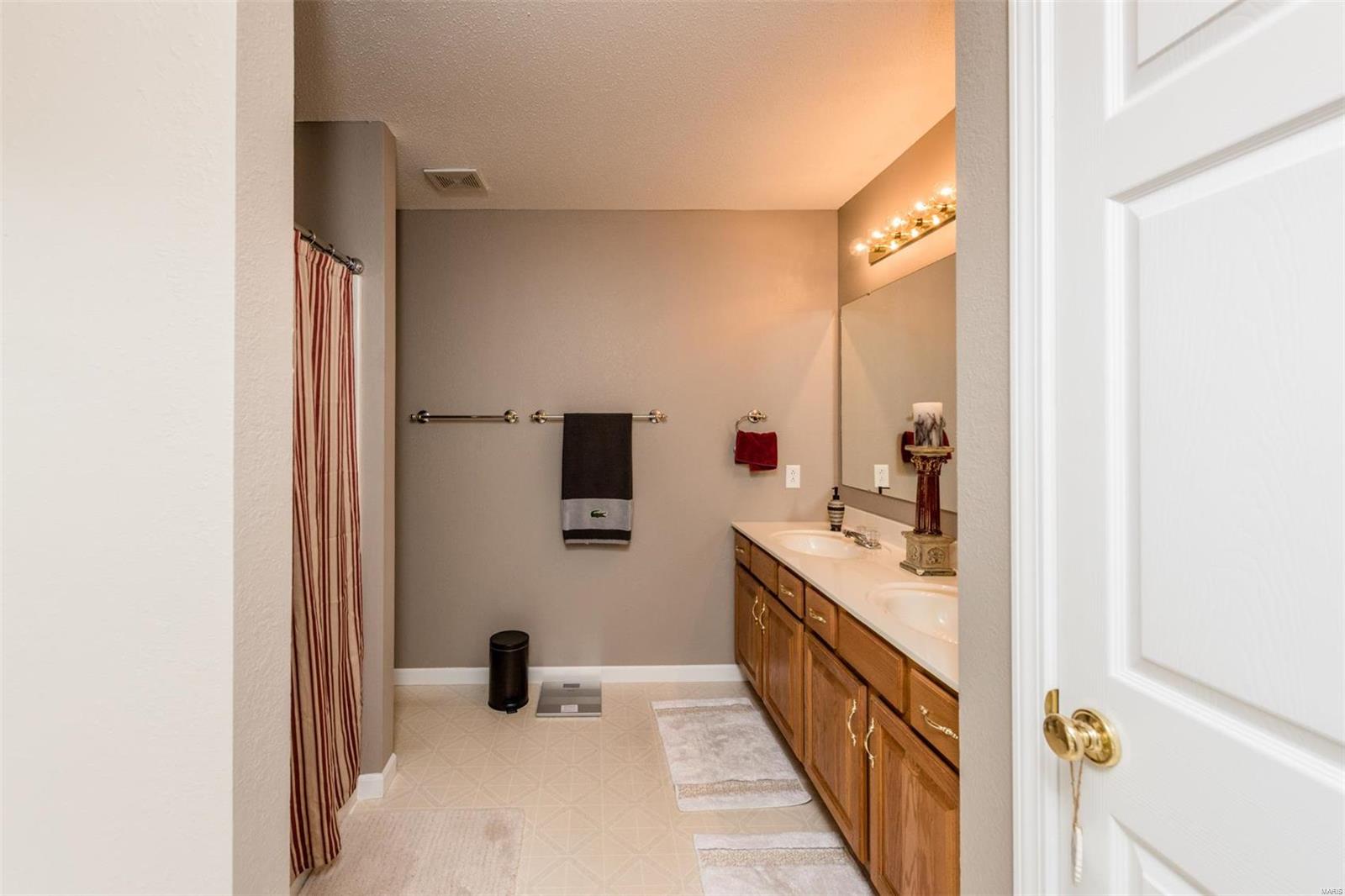 303 Autumn Ridge Drive Collinsville, IL 62234 - Photo 33 of 52 Gallery Image 33