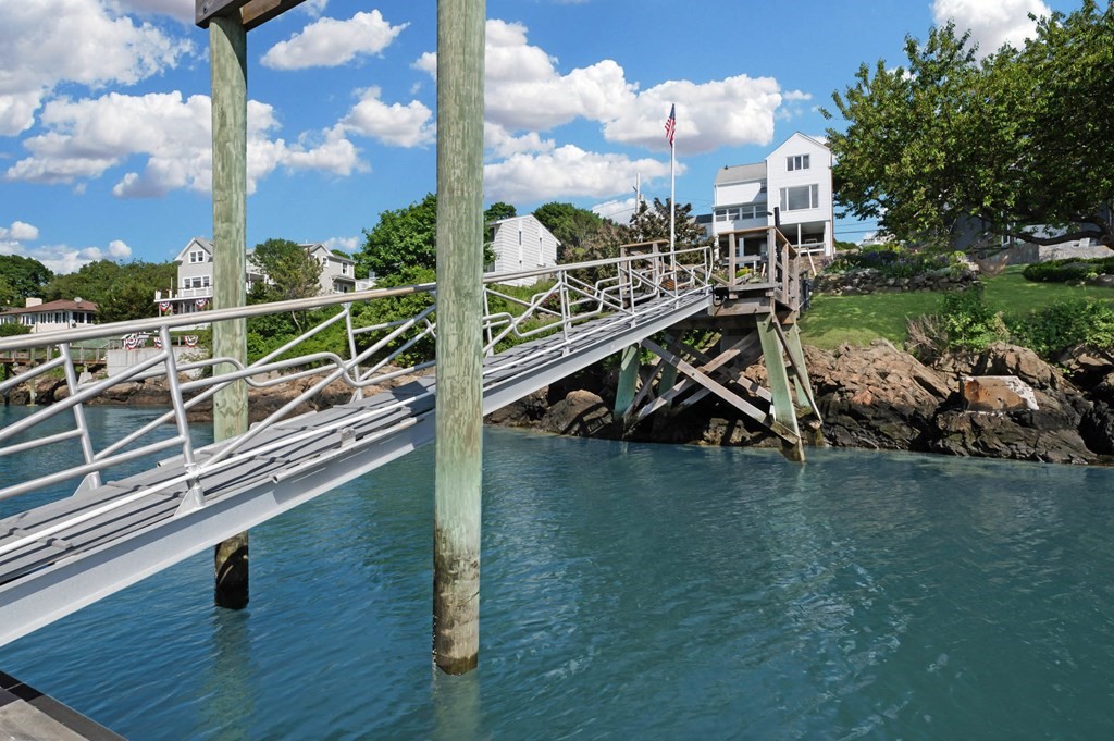 11 Kenneth Road Marblehead, MA 01945 - Photo 19 of 42