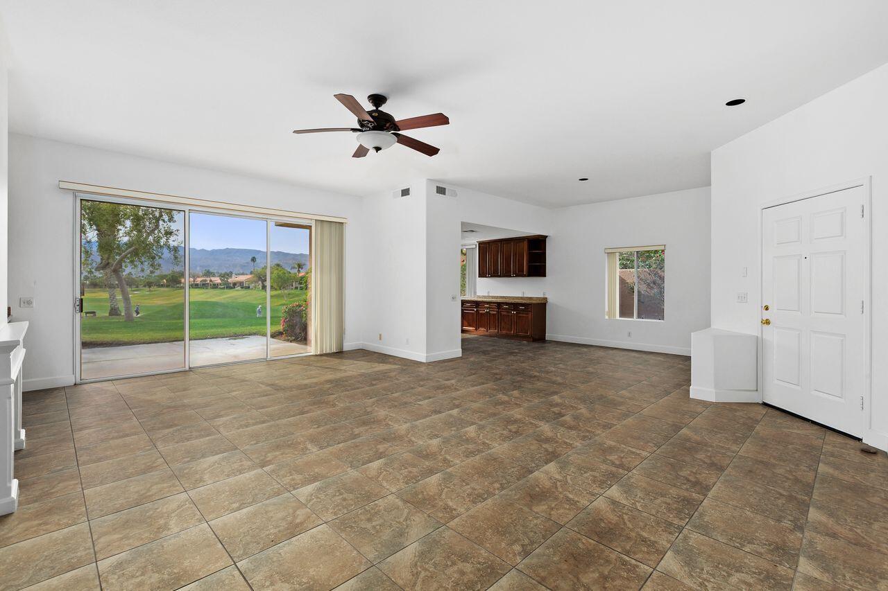 53 Pine Valley Drive Rancho Mirage, CA 92270 - Photo 9 of 49 16_11985838_185949_185949-EI-115