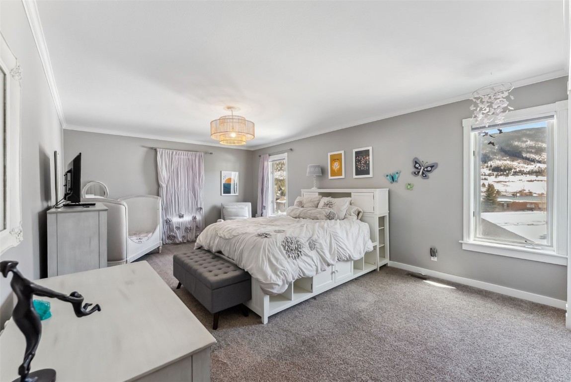 30 Grey Fox Lane Dillon, CO 80435 - Photo 19 of 50 Bedroom 1 - very spacious with multiple windows and a large closet