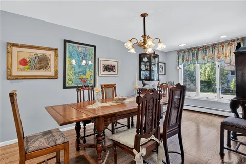 $1,599,000 | 165 Salem Road, East Hills, NY 11577