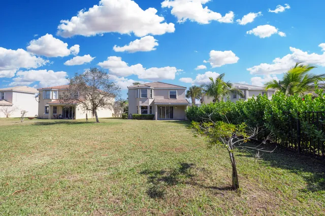$709,000 | 2705 Pienza Circle, Royal Palm Beach, FL 33411