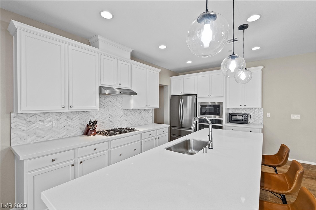 948 East Sunset Road Henderson, NV 89011 - Photo 13 of 70 Gallery Image 13