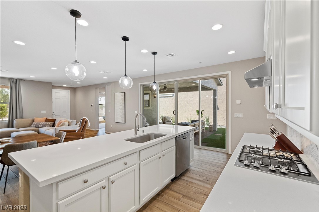 948 East Sunset Road Henderson, NV 89011 - Photo 20 of 70 Gallery Image 20