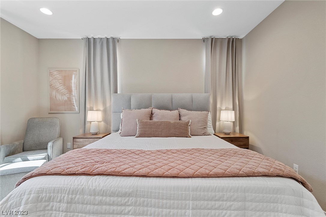 948 East Sunset Road Henderson, NV 89011 - Photo 35 of 70 Gallery Image 35