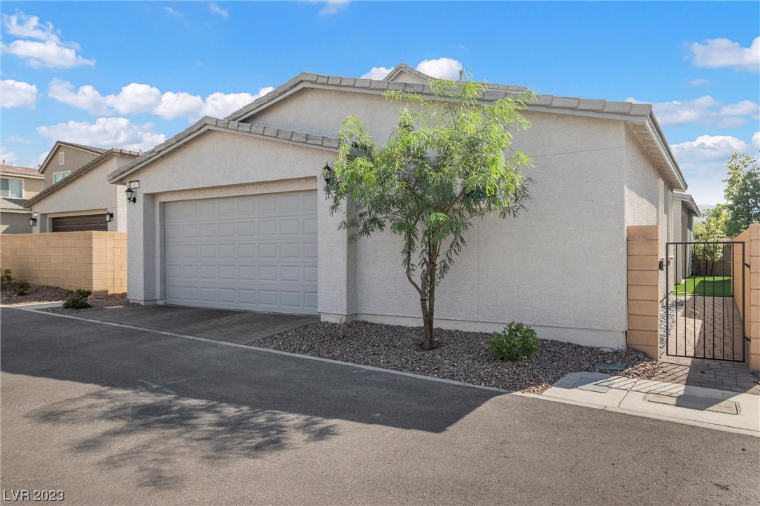 948 East Sunset Road Henderson, NV 89011 - Photo 9 of 70 Gallery Image 9