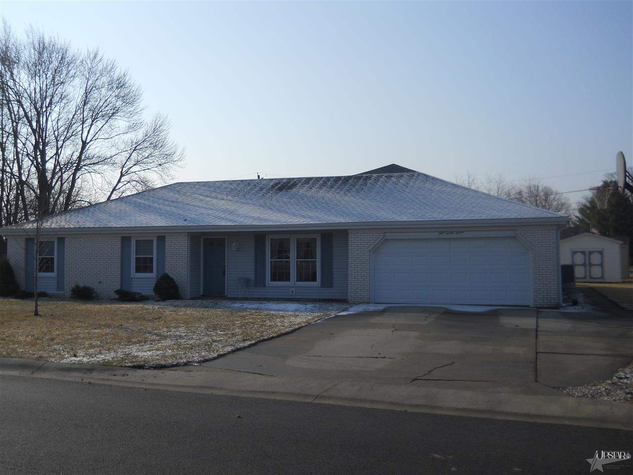 127 Fallen Timbers Trail Decatur, IN 46733 - Photo 2 of 19