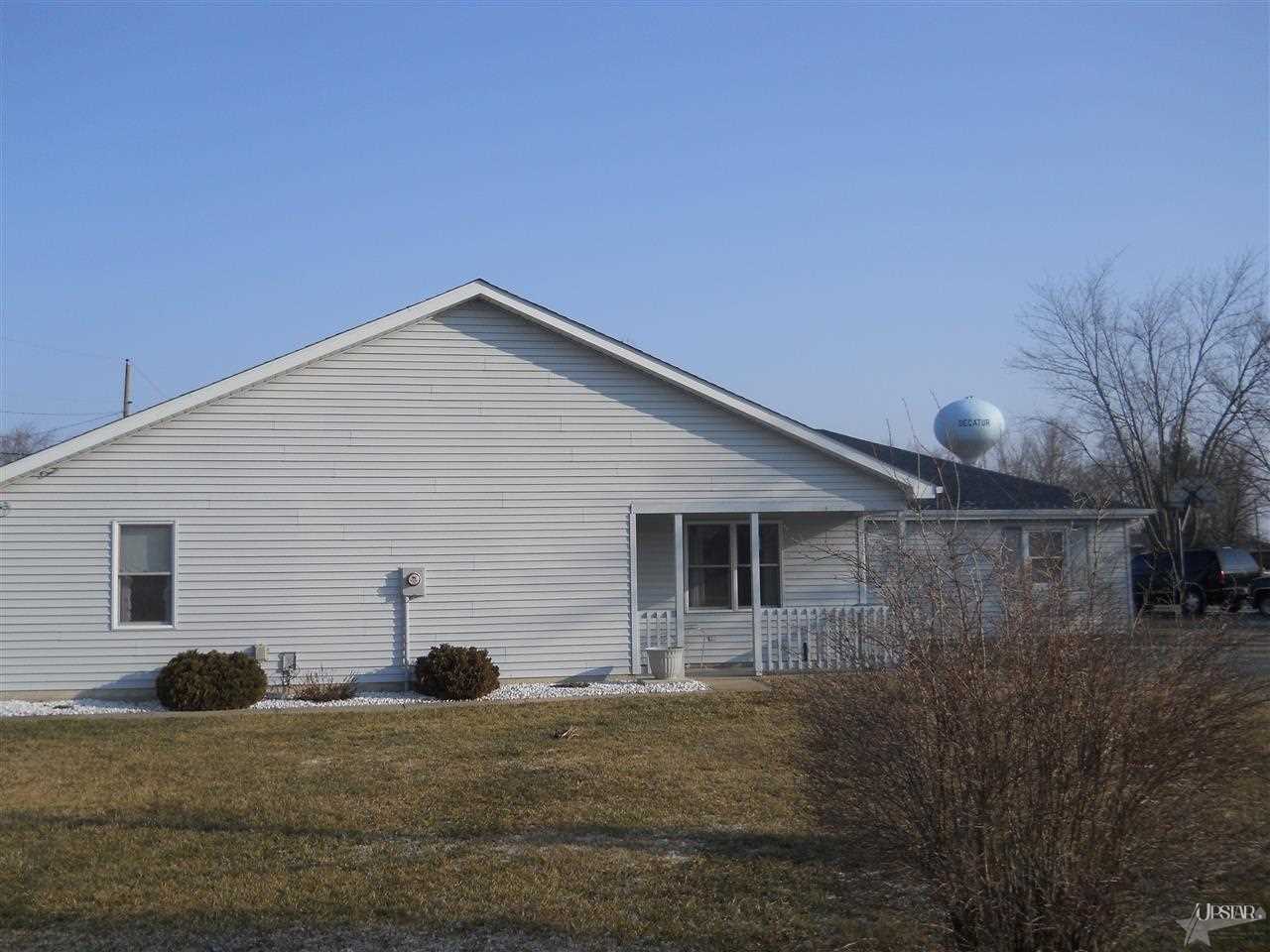 127 Fallen Timbers Trail Decatur, IN 46733 - Photo 3 of 19