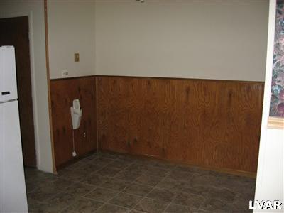 2308 Grove Road Allentown, PA 18109 - Photo 4 of 10 Dining area