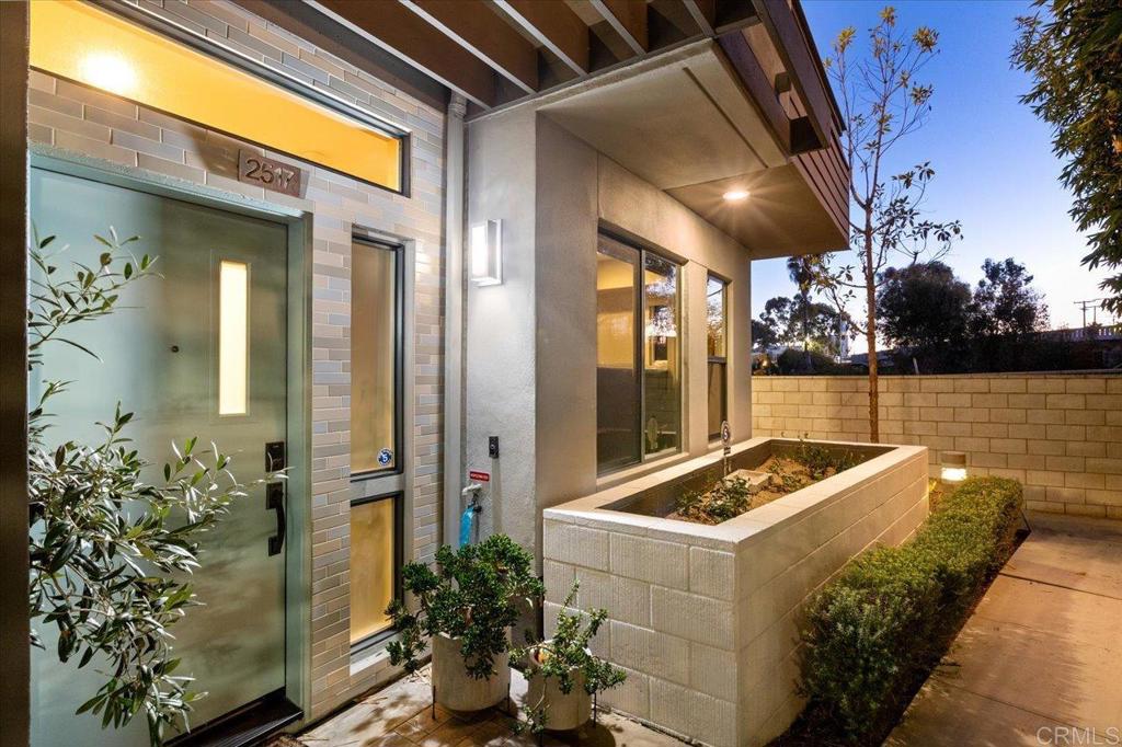 2517 State Street Carlsbad, CA 92008 - Photo 7 of 63