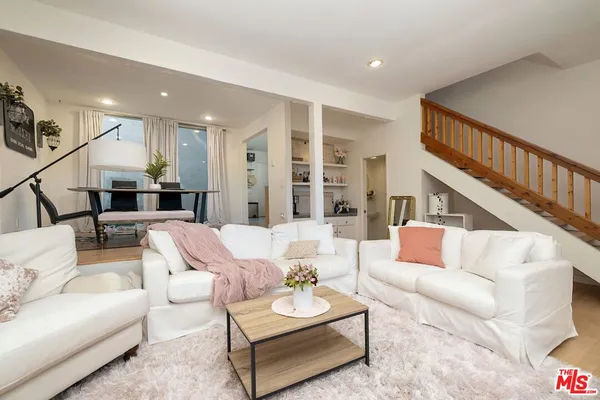 $5,500 | 28240 Rey De Copas Lane, Malibu, CA 90265