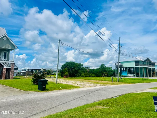 $122,000 | 11130 Tahiti Street, Bay St. Louis, MS 39520