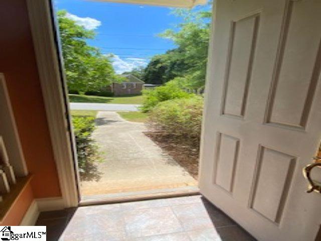 112 Eastbourne Road Greenville, SC 29611 - Photo 17 of 34 Gallery Image 17