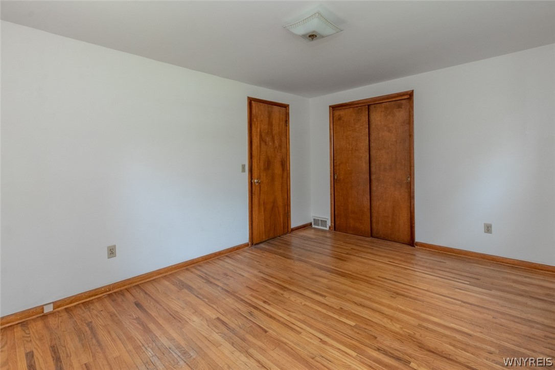 1380 Hopkins Road Amherst, NY 14221 - Photo 18 of 39