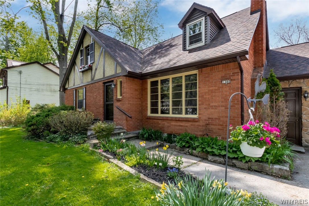 1380 Hopkins Road Amherst, NY 14221 - Photo 3 of 39