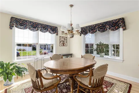 $889,000 | 22 Beech Tree Place, South Kingstown, RI 02879