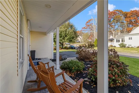 $889,000 | 22 Beech Tree Place, South Kingstown, RI 02879