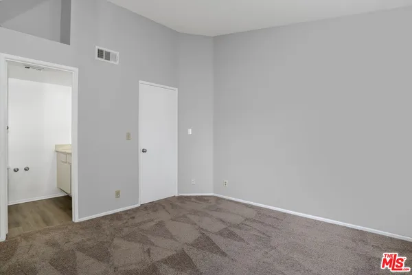 $589,000 | 22911 Banyan Place, Unit 242, Santa Clarita, CA 91390