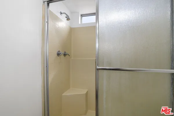 $589,000 | 22911 Banyan Place, Unit 242, Santa Clarita, CA 91390