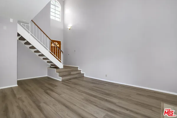 $589,000 | 22911 Banyan Place, Unit 242, Santa Clarita, CA 91390