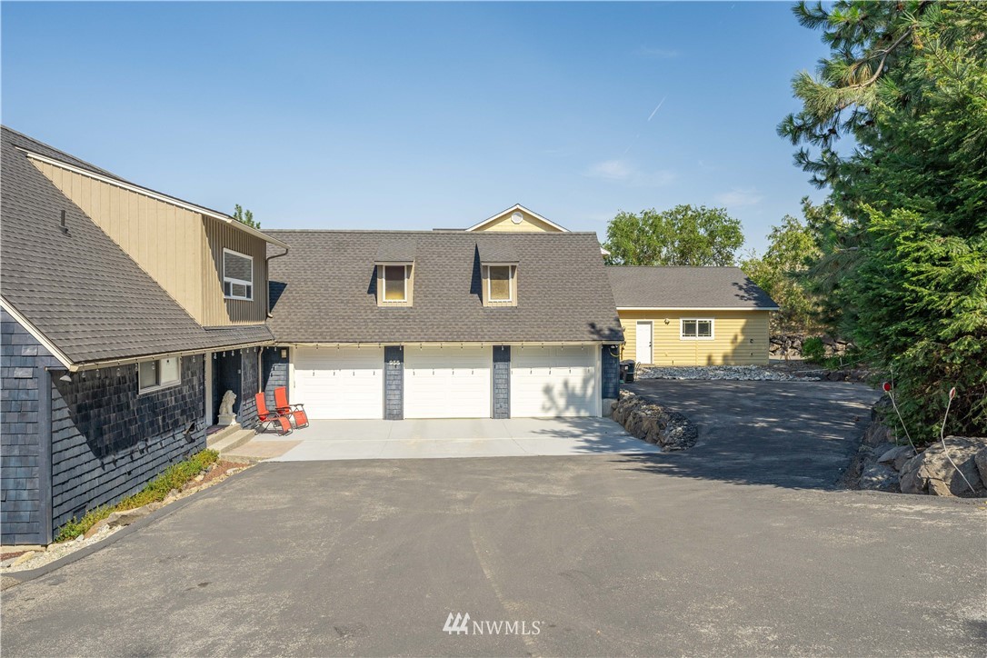 955 South Lakeshore Road Chelan, WA 98816 - Photo 28 of 33 Gallery Image 28