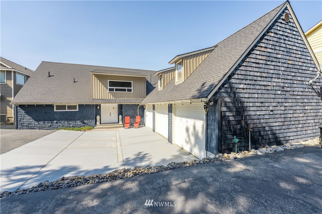 955 South Lakeshore Road Chelan, WA 98816 - Photo 4 of 33 Gallery Image 4