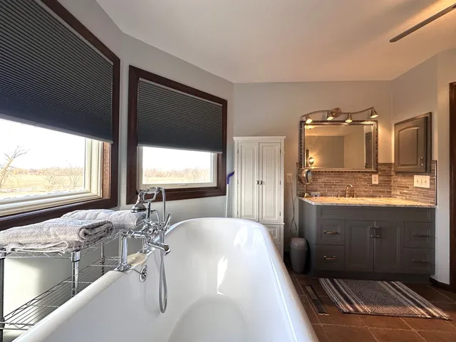 $469,900 | 3210 North 4000 E Road, Bourbonnais, IL 60914