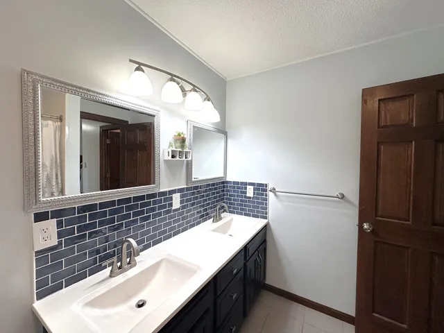 $469,900 | 3210 North 4000 E Road, Bourbonnais, IL 60914