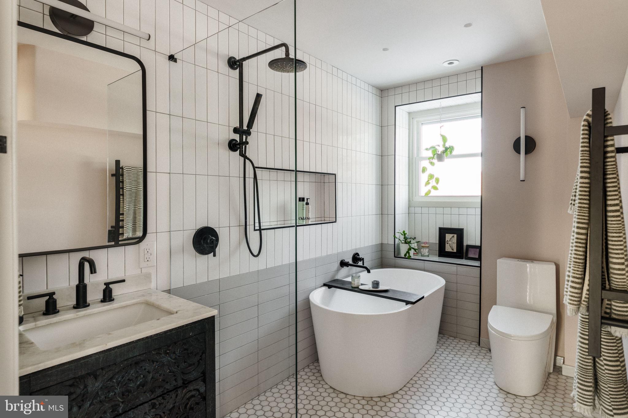 8139 Shawnee Street Philadelphia, PA 19118 - Photo 23 of 41