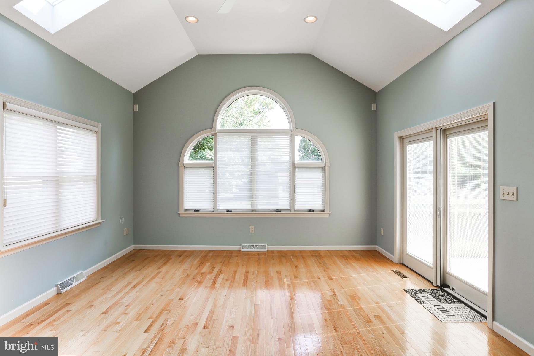 2077 Meadow Road Mount Joy, PA 17552 - Photo 27 of 49 Gallery Image 27