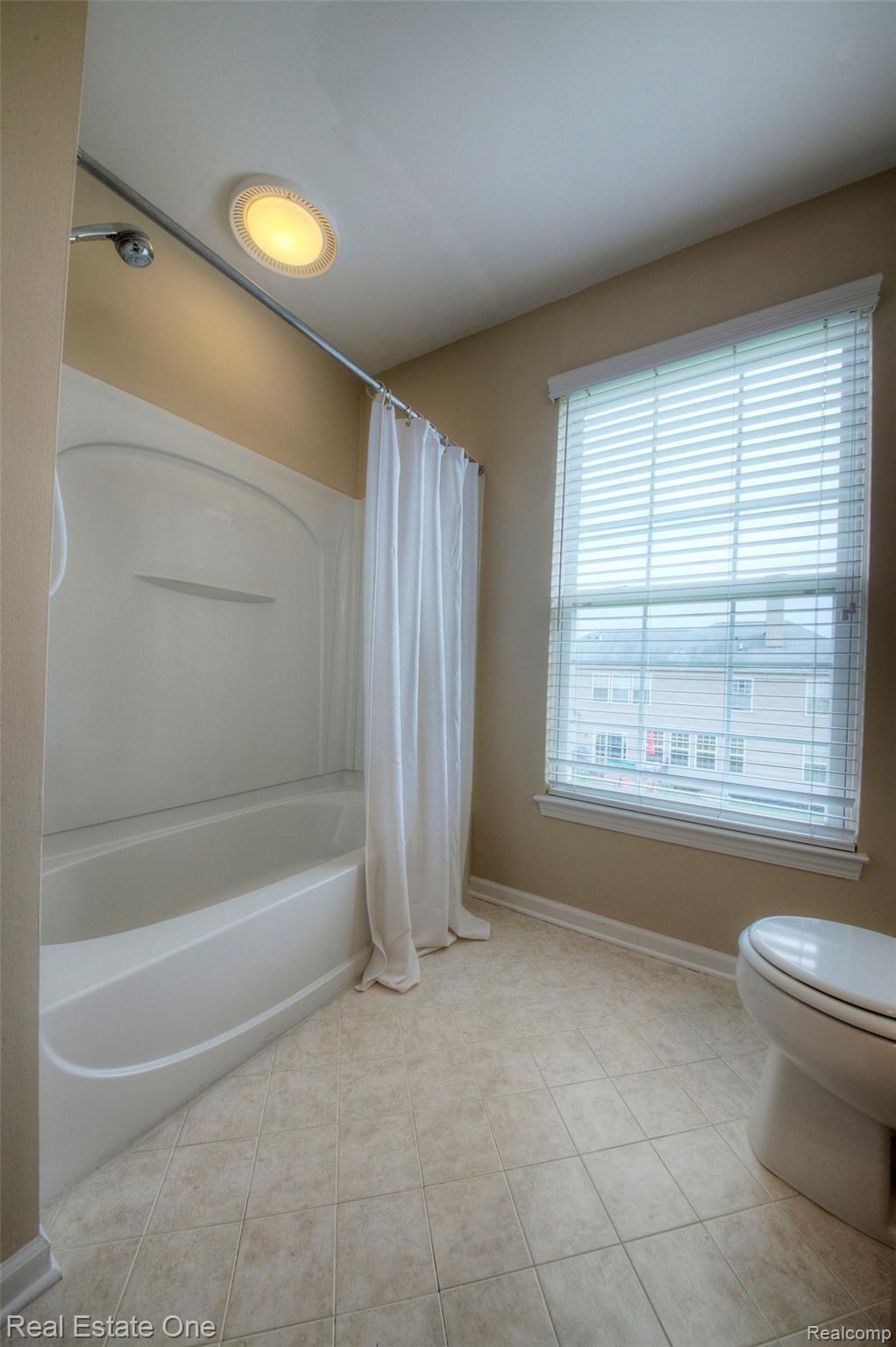 4293 Merriman Loop Howell, MI 48843 - Photo 30 of 34 930A0713_4_5.jpg