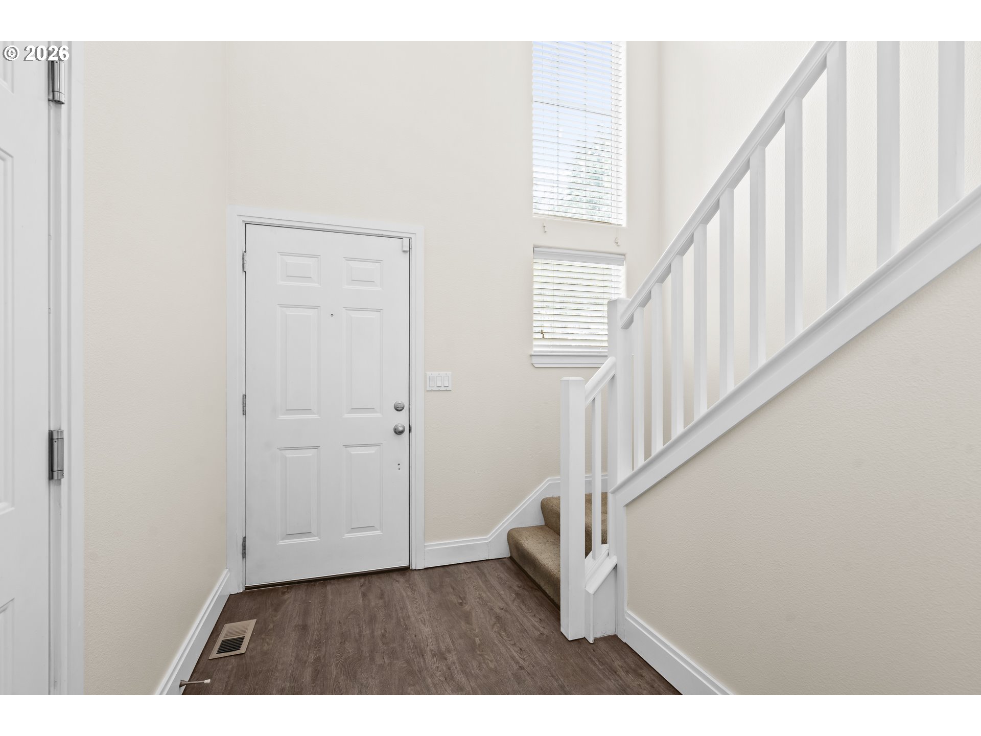 12312 Southwest Meader Way Beaverton, OR 97008 - Photo 5 of 26