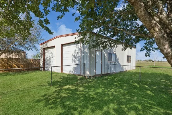 $485,000 | 2695 Settler's Way Drive, Sealy, TX 77474