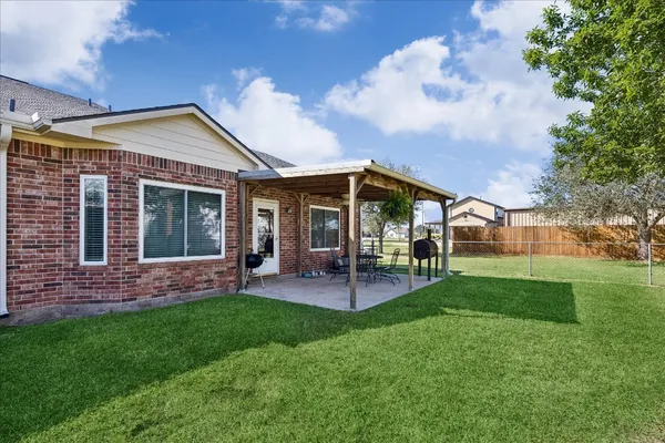 $485,000 | 2695 Settler's Way Drive, Sealy, TX 77474