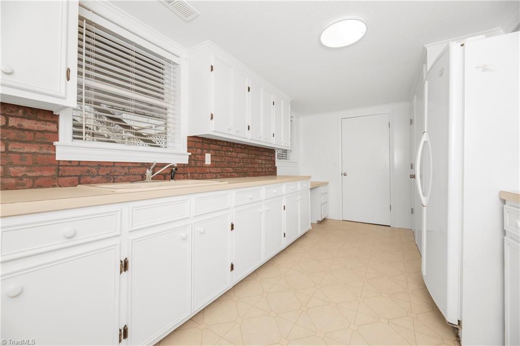 555 Barnes Road Winston-Salem, NC 27107 - Photo 30 of 48 Gallery Image 30