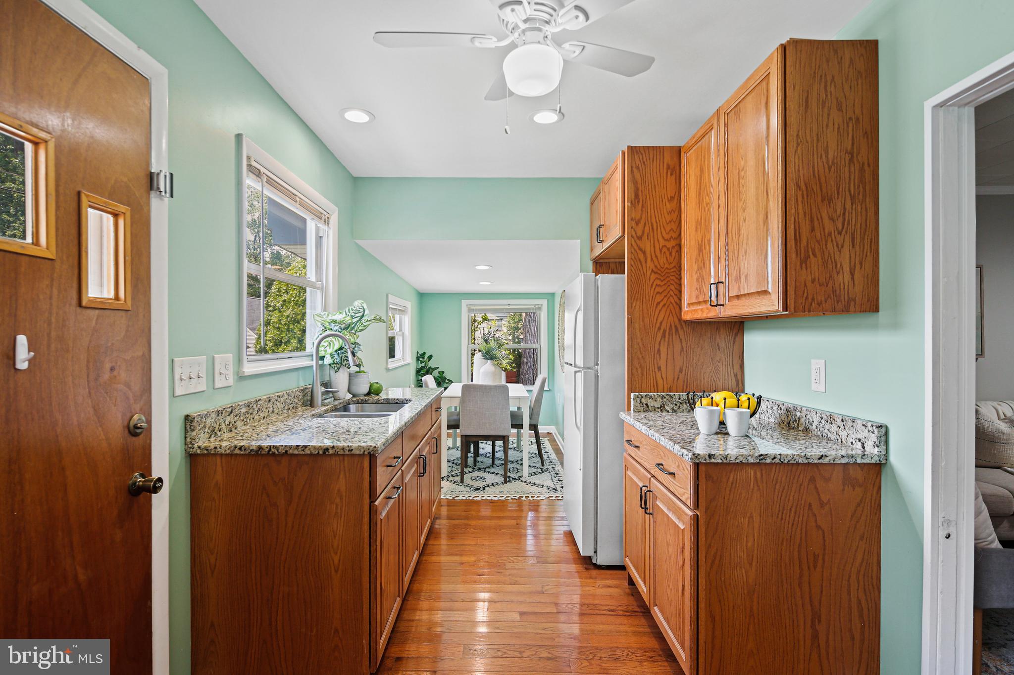 12 Cherry Road Riva, MD 21140 - Photo 8 of 38 Kitchen w/ Granite Counters