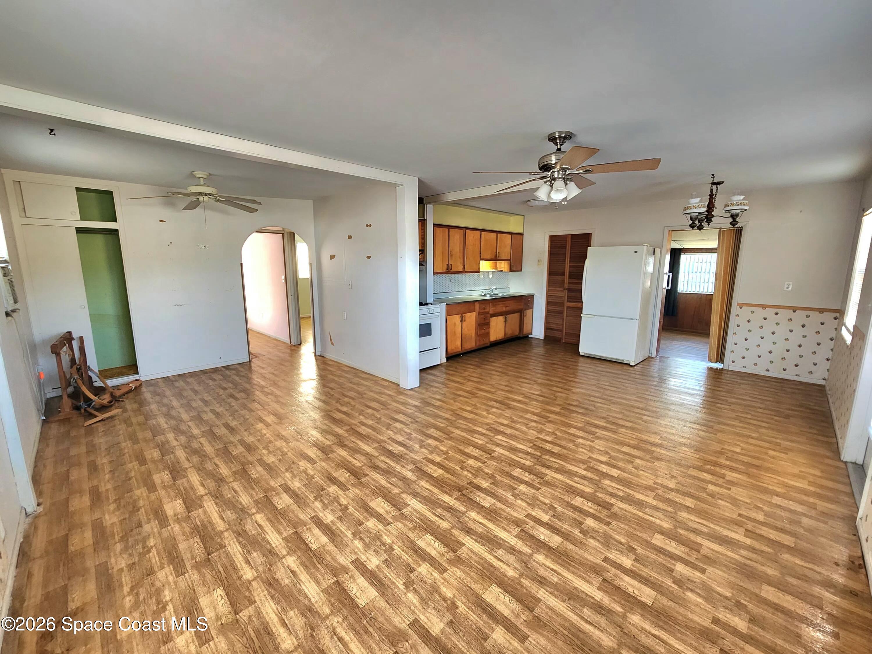 2455 Pepper Avenue Melbourne, FL 32935 - Photo 4 of 16 1000037268