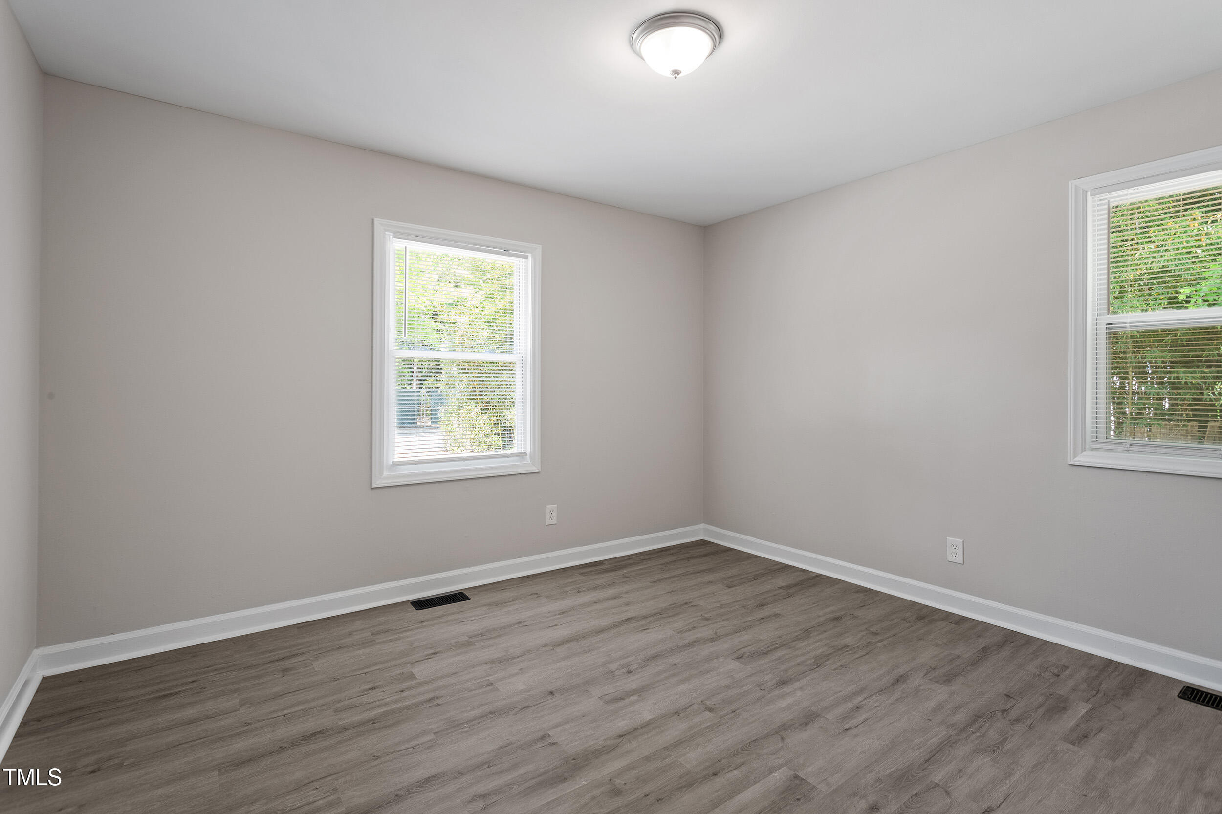 2804-2806 Donovan Place Raleigh, NC 27610 - Photo 32 of 40 2806_21