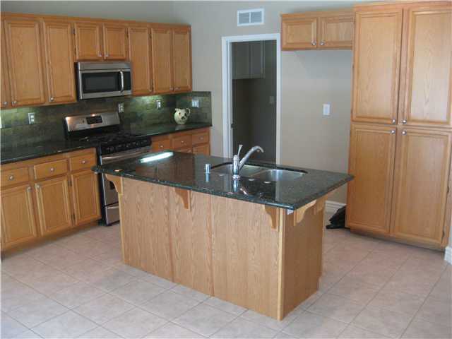 224 Manzanilla Way Oceanside, CA 92057 - Photo 7 of 22