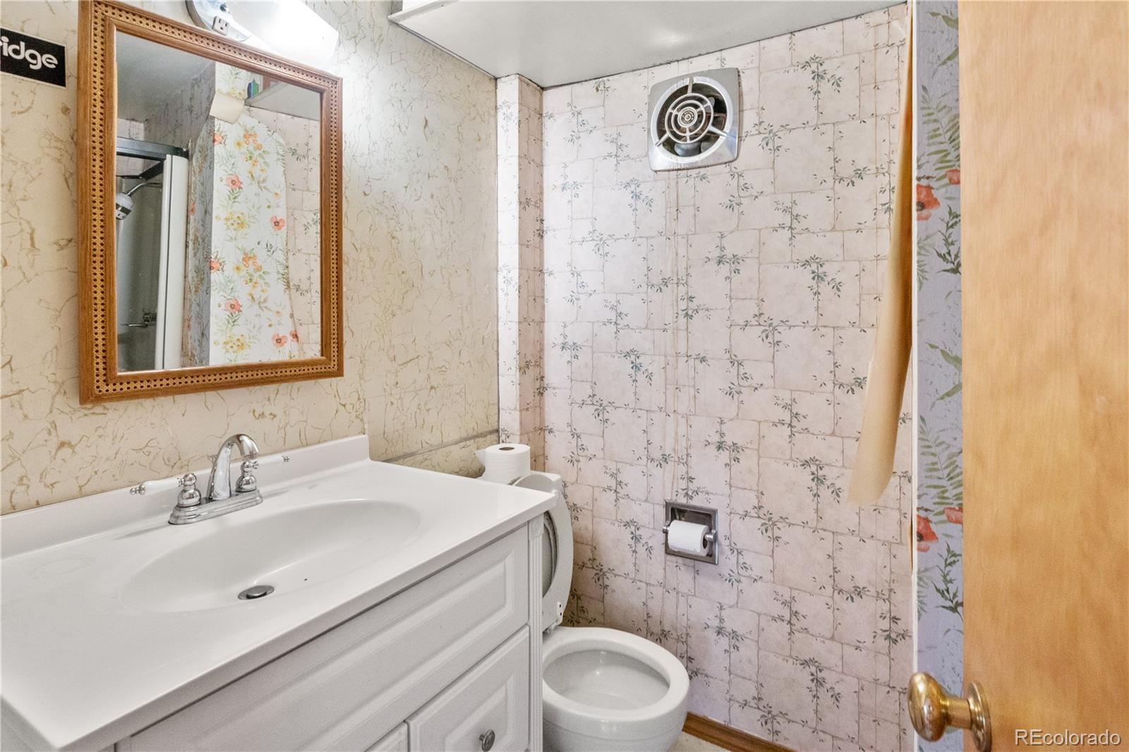3575 Owens Street Wheat Ridge, CO 80033 - Photo 11 of 22 Gallery Image 11