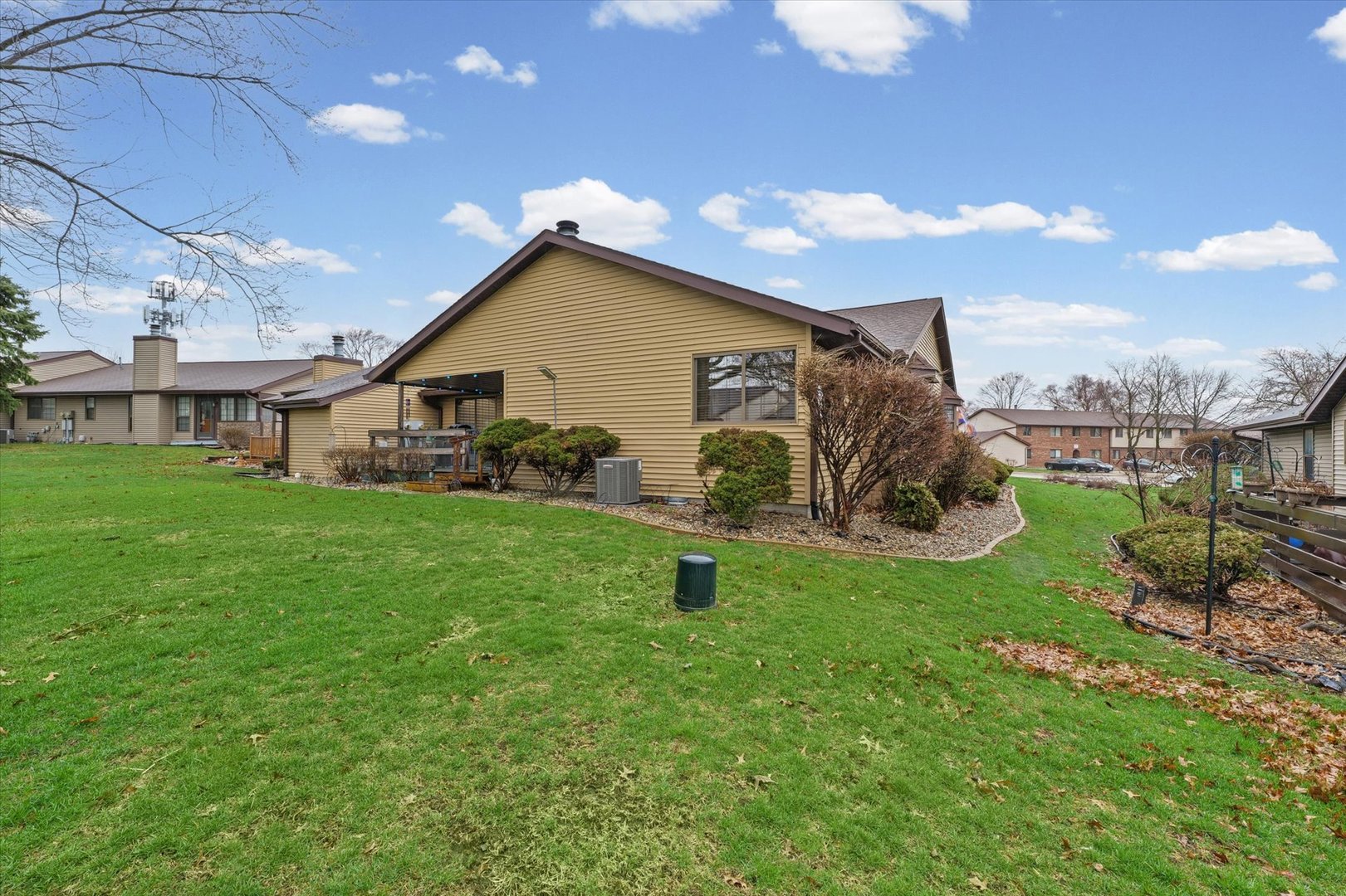 1813 Willow View Road Urbana, IL 61802 - Photo 27 of 29 Gallery Image 27