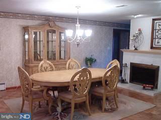 9 Applegate Road Jobstown, NJ 08041 - Photo 4 of 6 a view of a dining room with furniture and chandelier